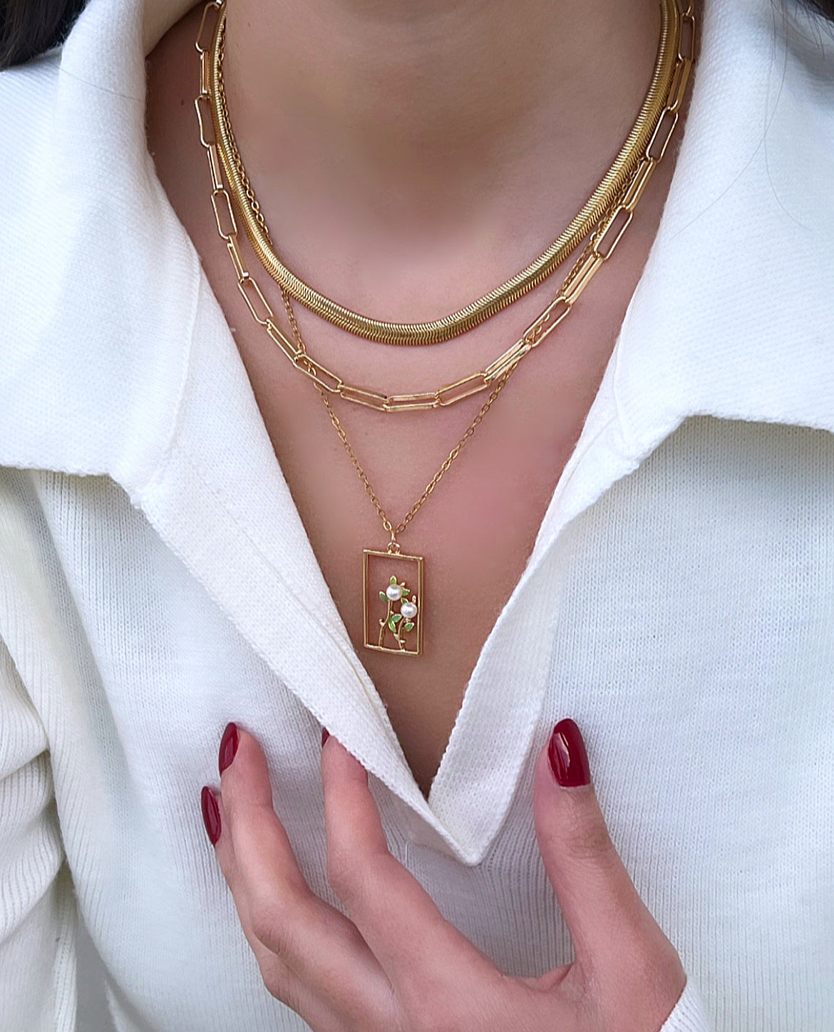 Flower Pearl Necklace