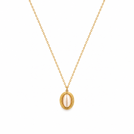 Vintage Pearl Necklace