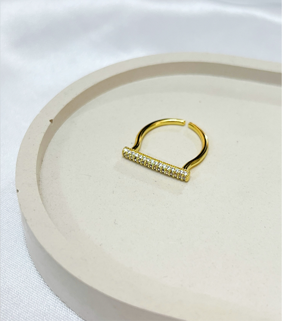 Horizontal Zircon Bar Ring