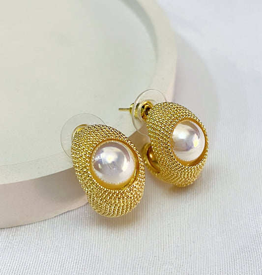 Golden Pearl Earrings